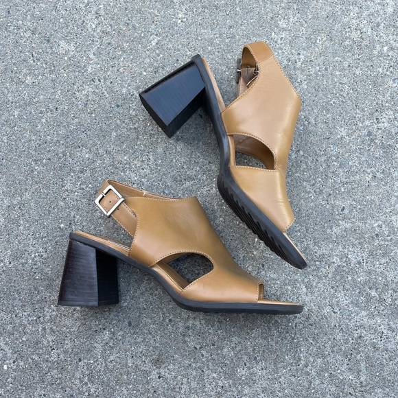 Vintage 90's block heel leather sandals - Picture 1 of 10